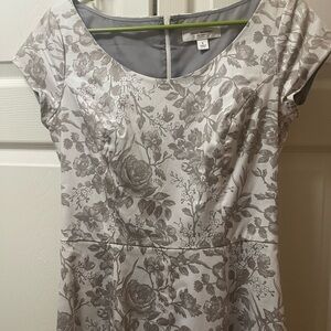 Isaac Mizrahi Gray Floral Midi Dress